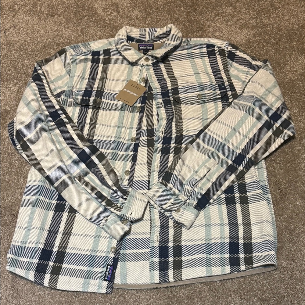 Patagonia Men's White and Blue Checkered Shirt